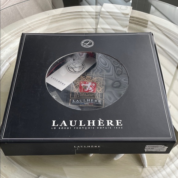 LAULHERE French beret black wool.  Great condition, never worn. - Picture 8 of 10